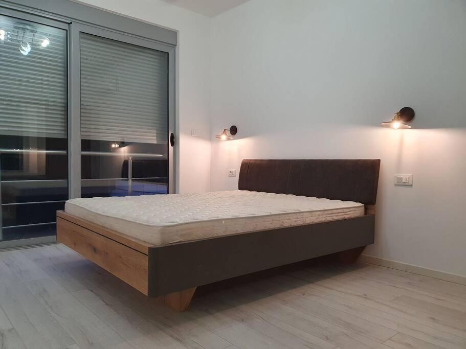 Beautiful Apartment In Tivat Exterior photo