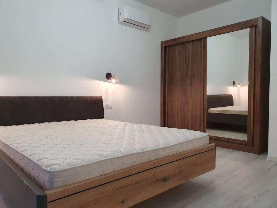 Beautiful Apartment In Tivat Exterior photo