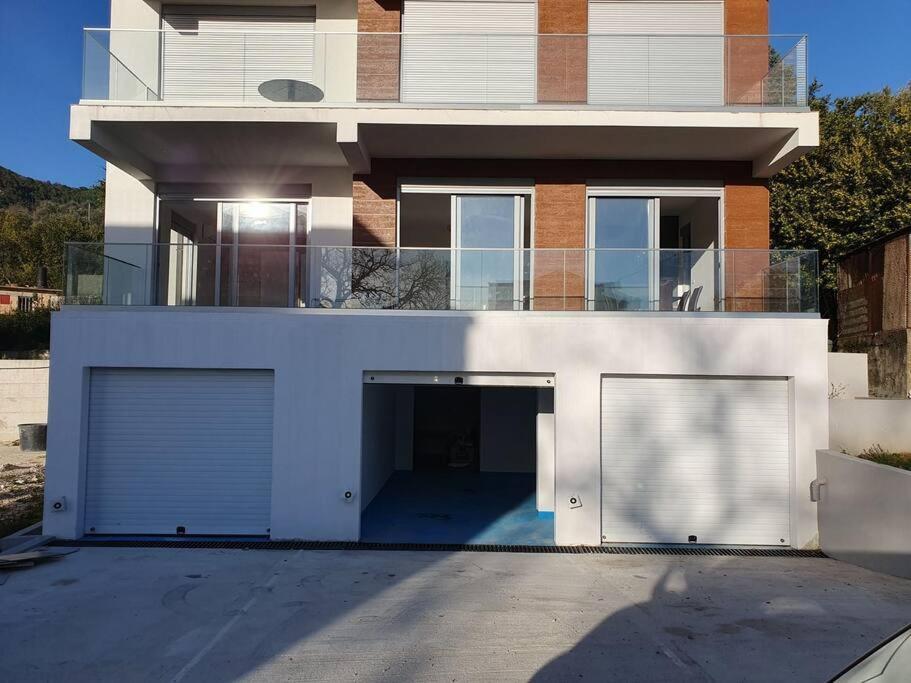 Beautiful Apartment In Tivat Exterior photo