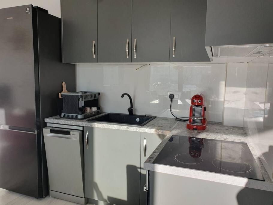 Beautiful Apartment In Tivat Exterior photo
