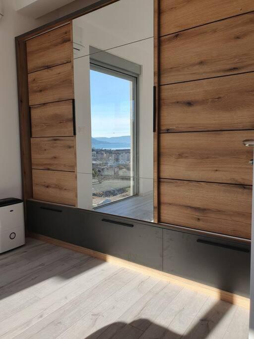 Beautiful Apartment In Tivat Exterior photo